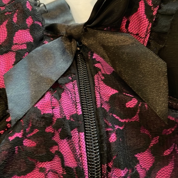 RAVENWARE Bodysuit/Bustier/Garter Belt w/Skirt, Costume: Plus Size 1XL - Picture 7 of 16